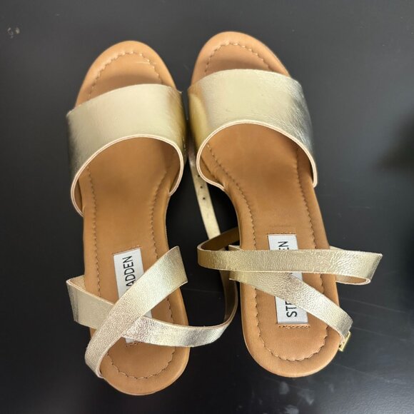 Steve Madden | Welsh Wedge Sandal - Picture 5 of 8